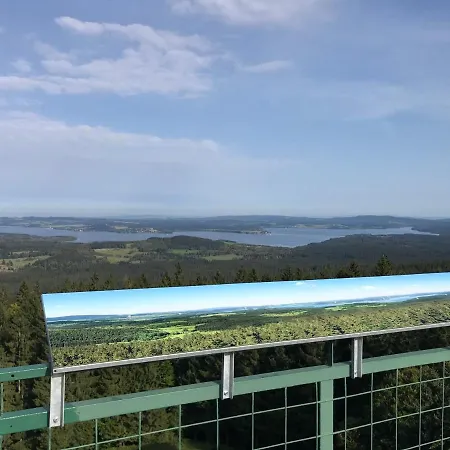 Hauslipno Na Lipne 伏尔塔瓦河畔利普诺