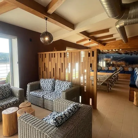 Hauslipno Na Lipne 伏尔塔瓦河畔利普诺